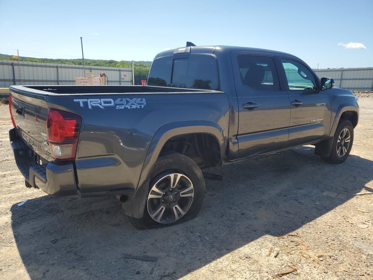 2019 Toyota Tacoma Double Cab - Image 3