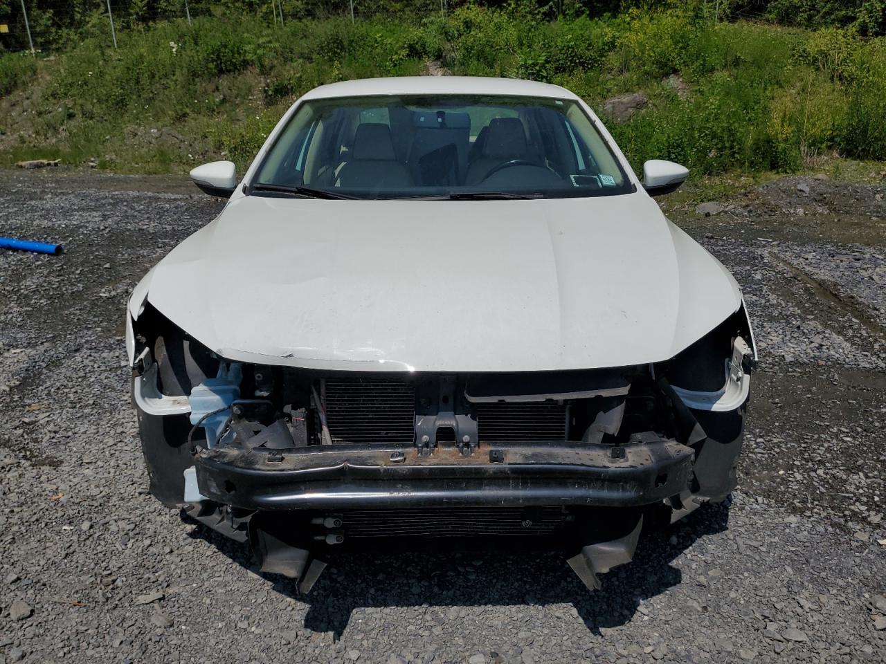 2016 Volkswagen Passat S - Фото 5