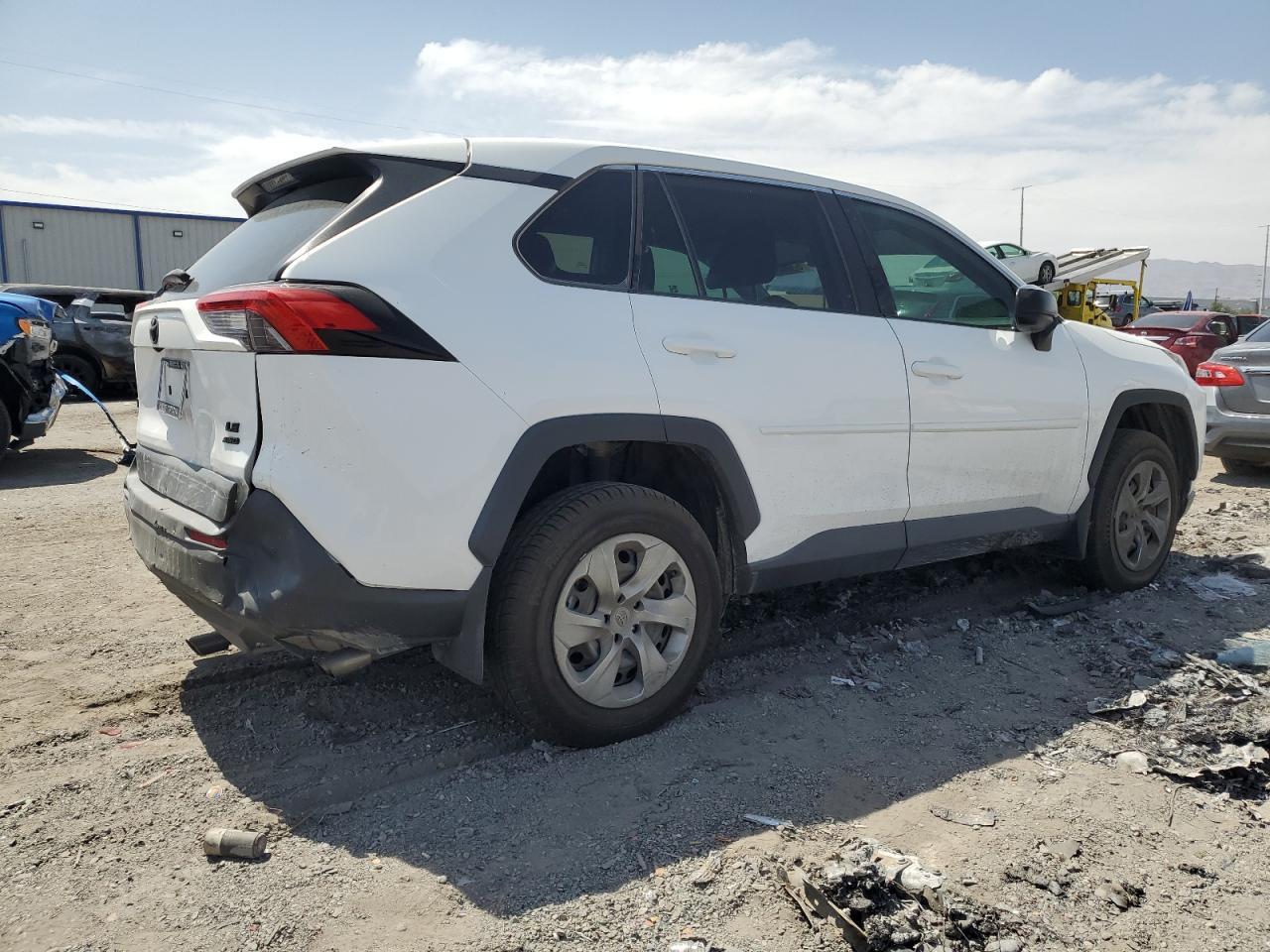 2022 Toyota Rav4 Le - Image 3