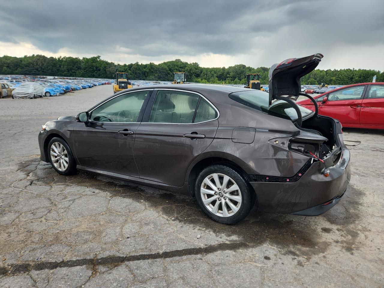 2018 Toyota Camry L - Фото 2