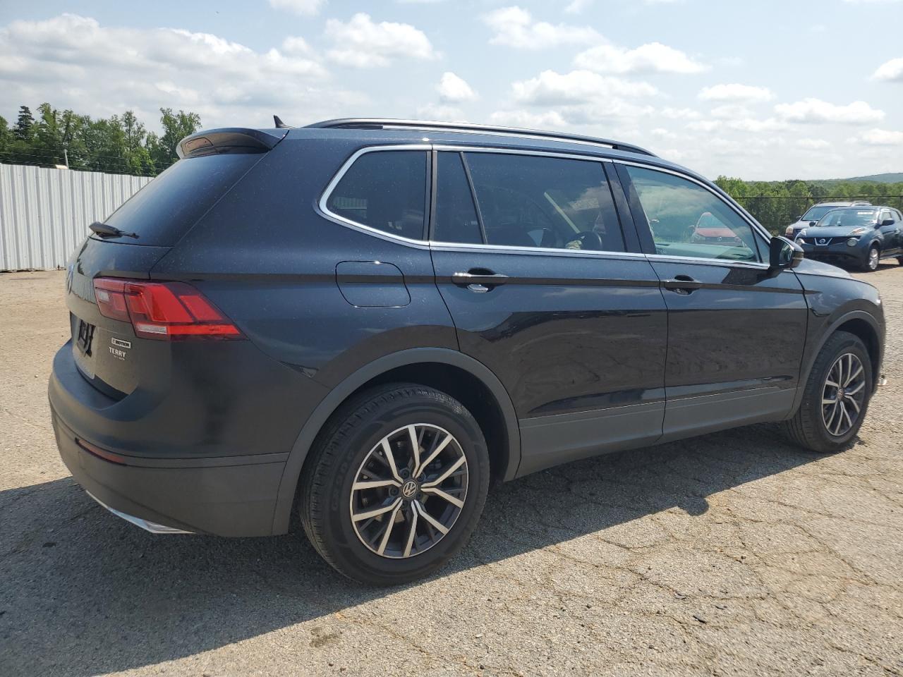 2019 Volkswagen Tiguan Se - Фото 3