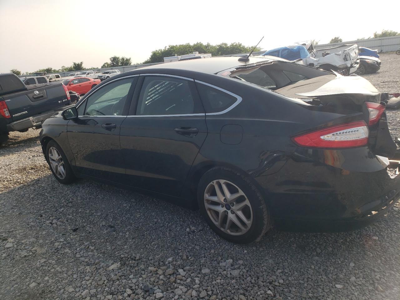 2015 Ford Fusion Se - Image 2
