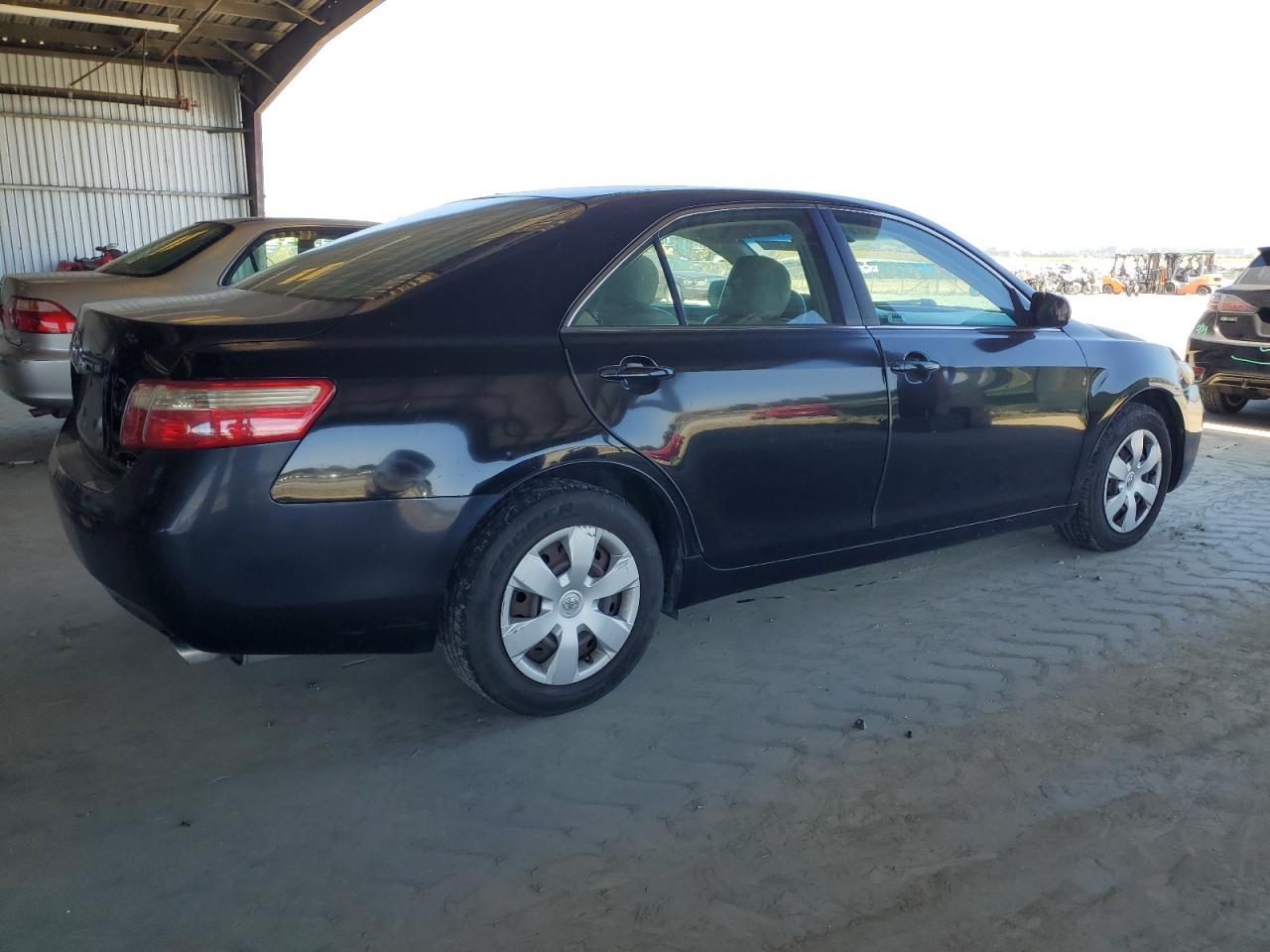 2007 Toyota Camry Le - Image 3