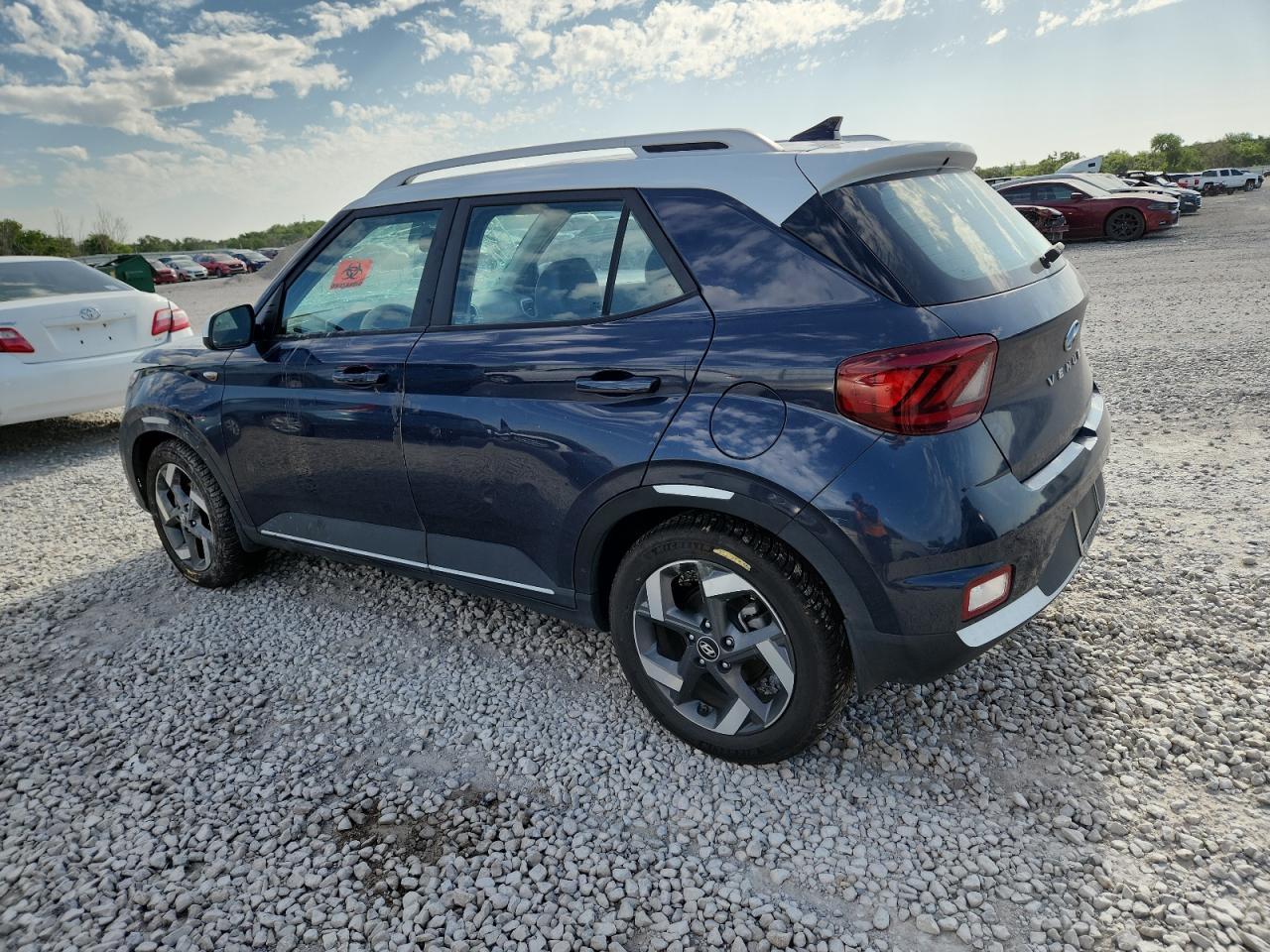 2020 Hyundai Venue Sel - Фото 2