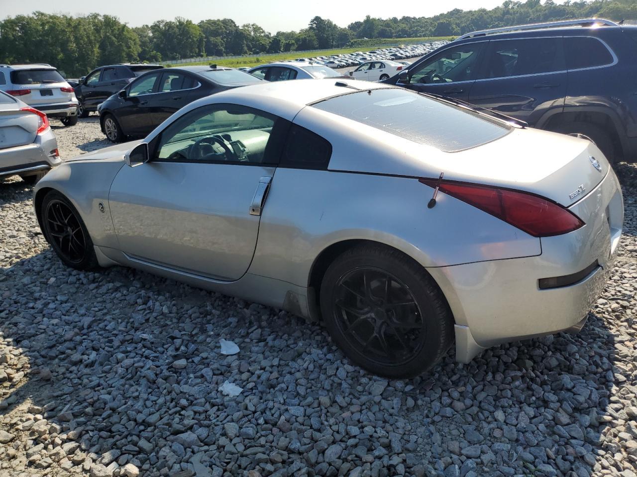 2004 Nissan 350Z Coupe - Image 2