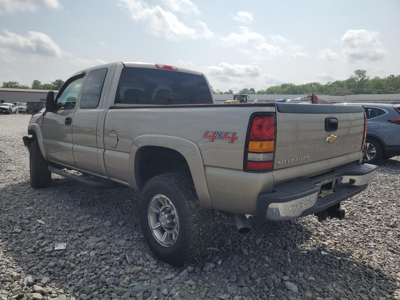 2002 Chevrolet Silverado K2500 Heavy Duty - Фото 2