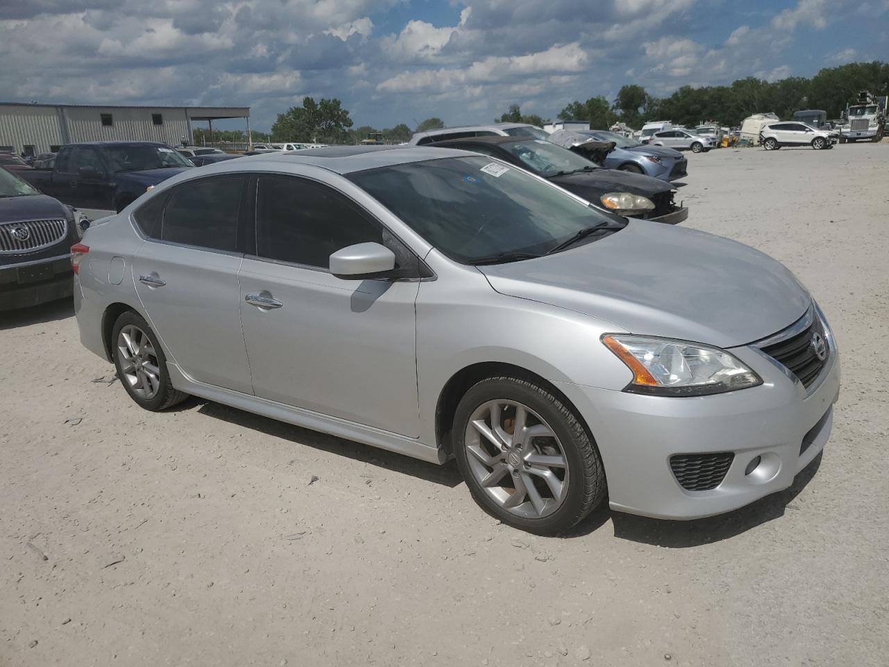 2013 Nissan Sentra S - Фото 4