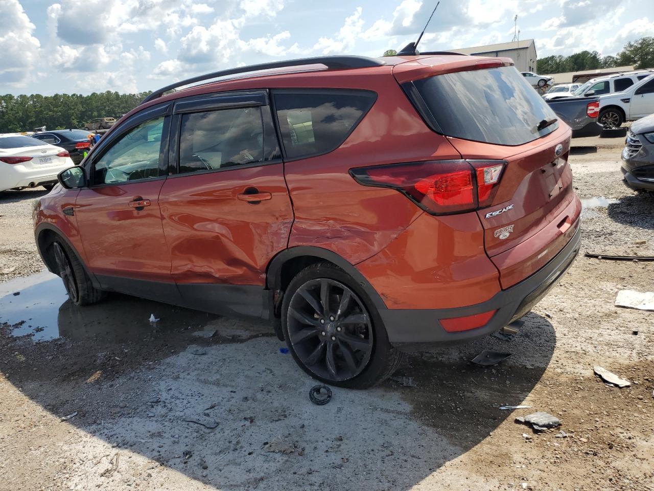 2019 Ford Escape Se - Image 2