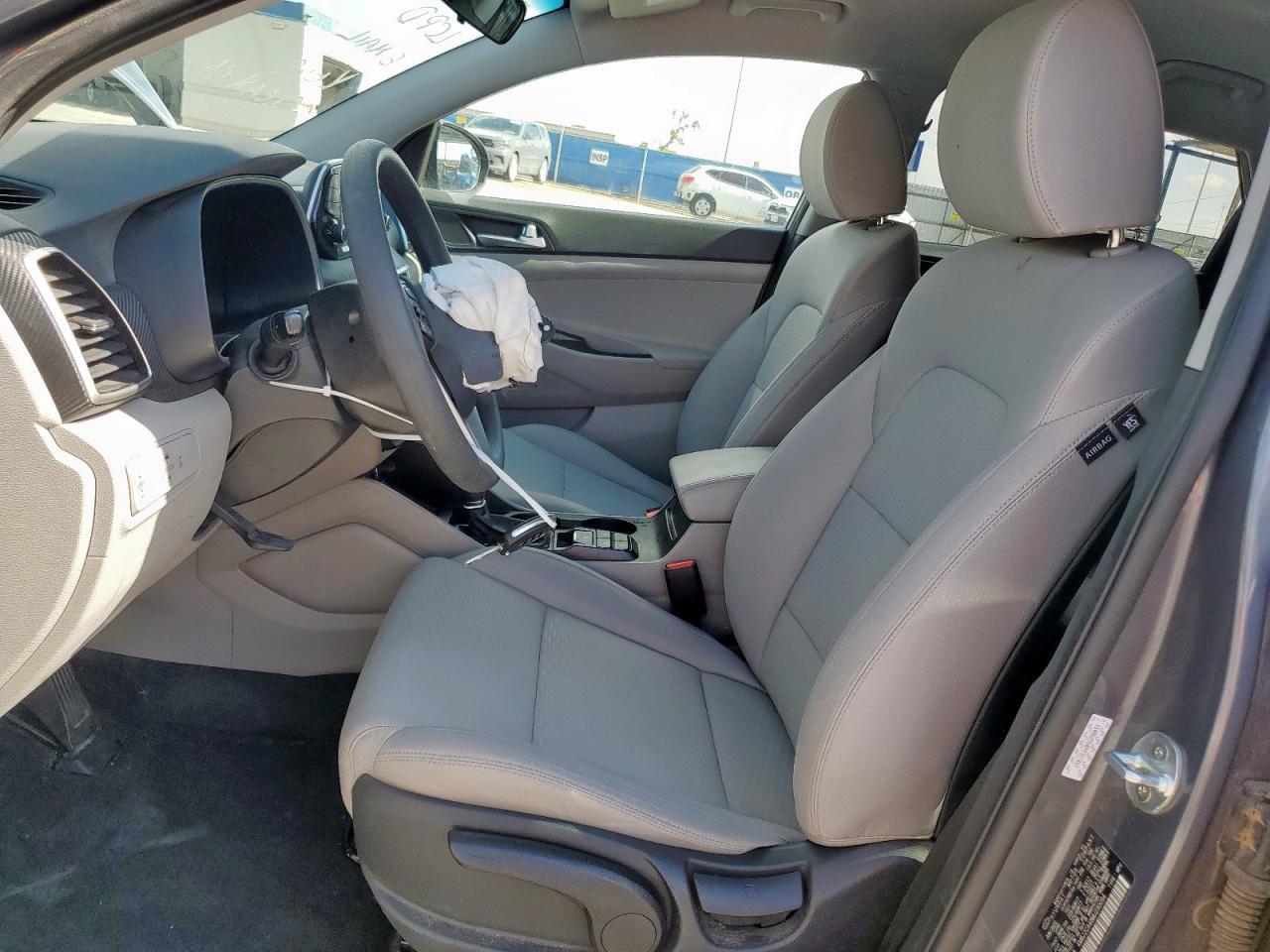 2021 Hyundai Tucson Se - Image 7