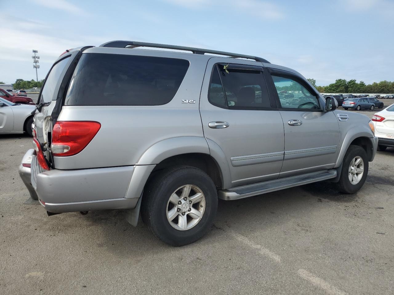 2005 Toyota Sequoia Sr5 - Фото 3