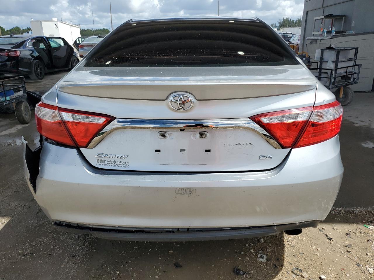 2015 Toyota Camry Le - Фото 6