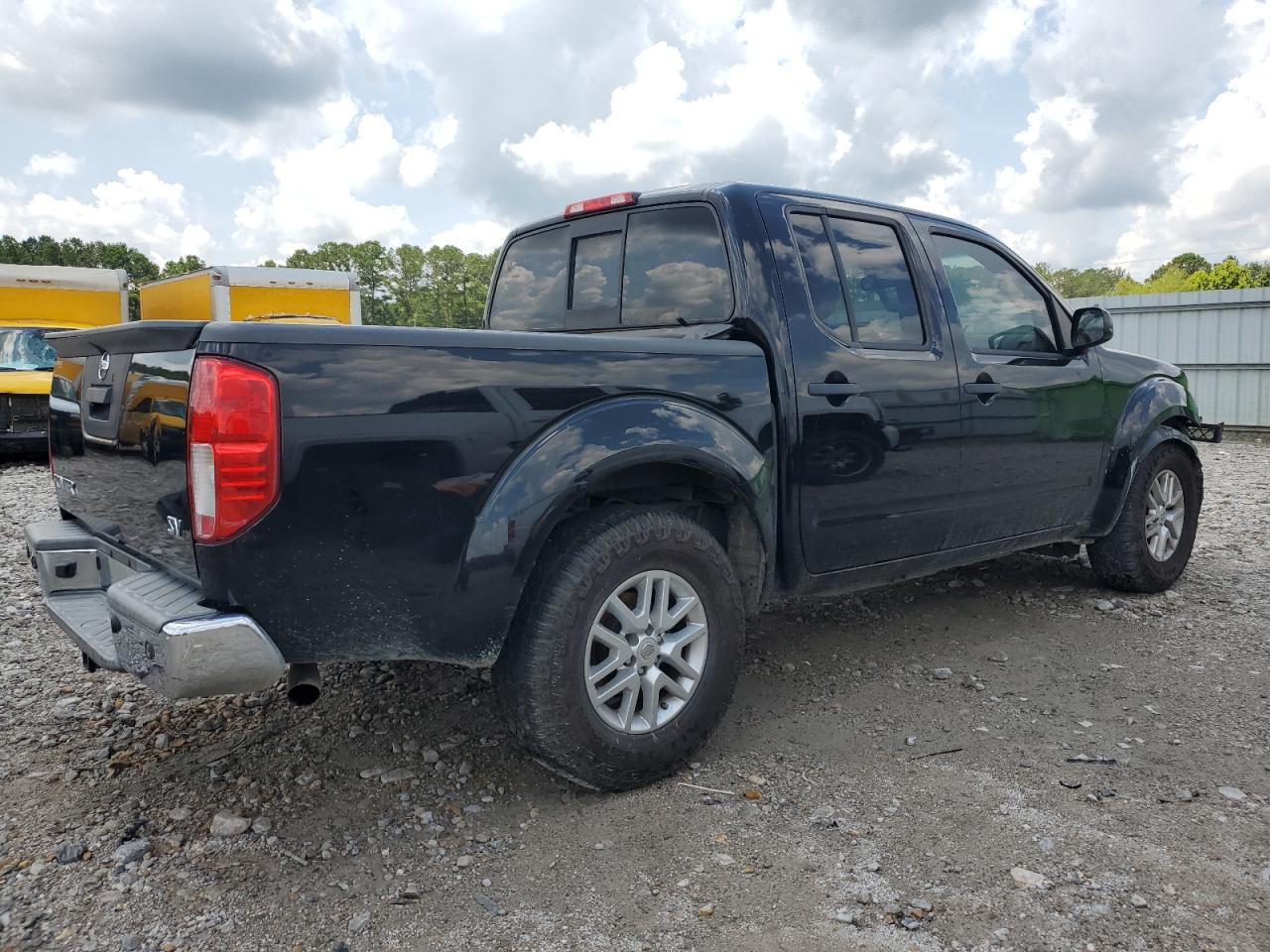 2015 Nissan Frontier S - Image 3