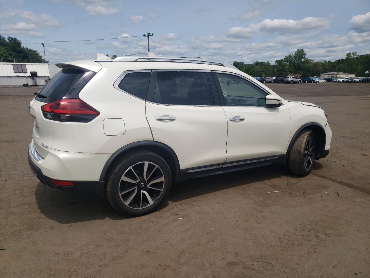 2018 Nissan Rogue S - Image 3