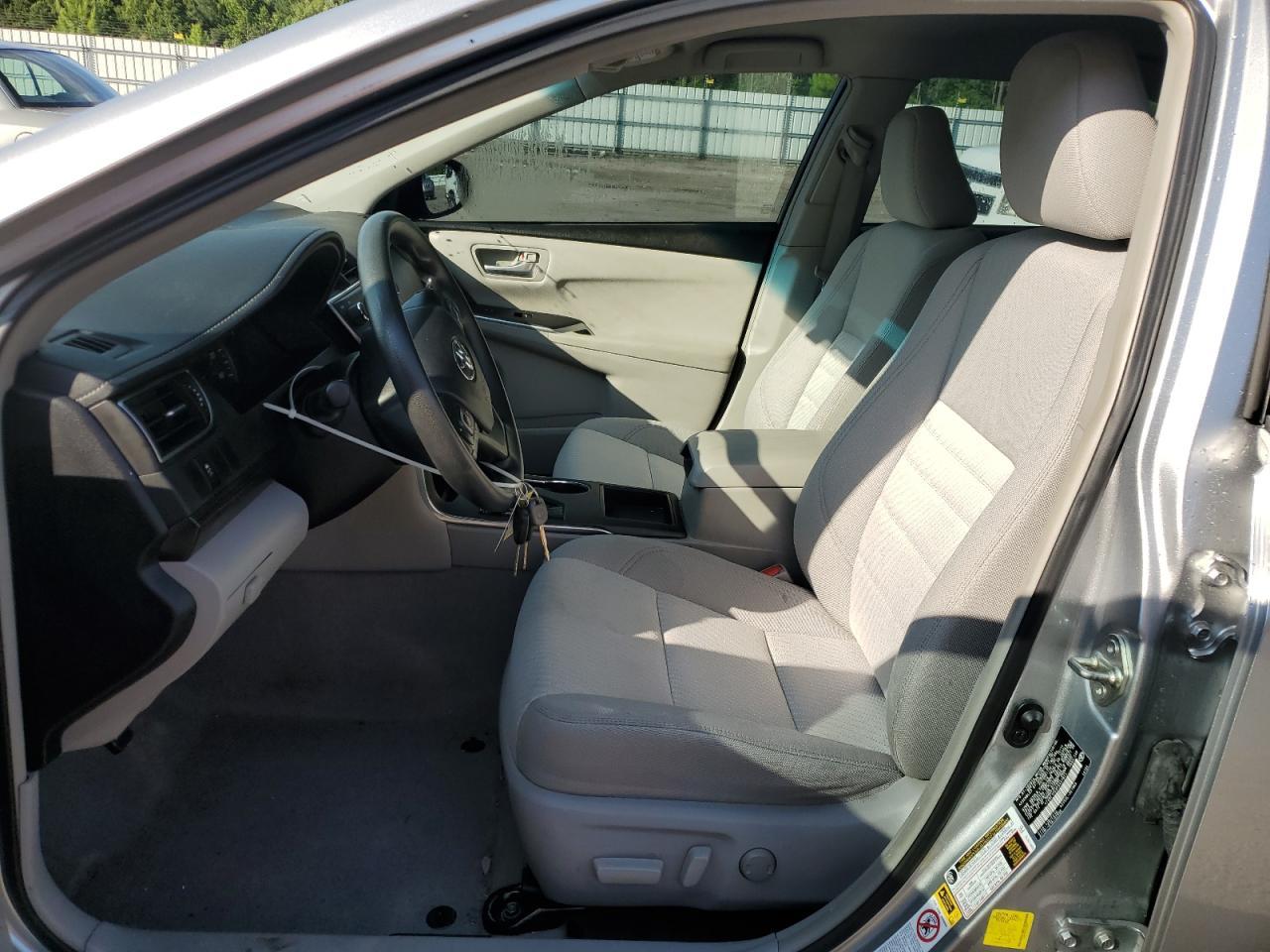 2015 Toyota Camry Le - Фото 7