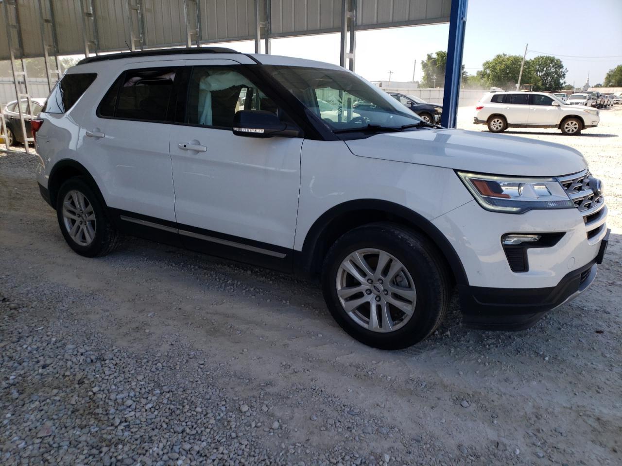 2018 Ford Explorer Xlt - Фото 4