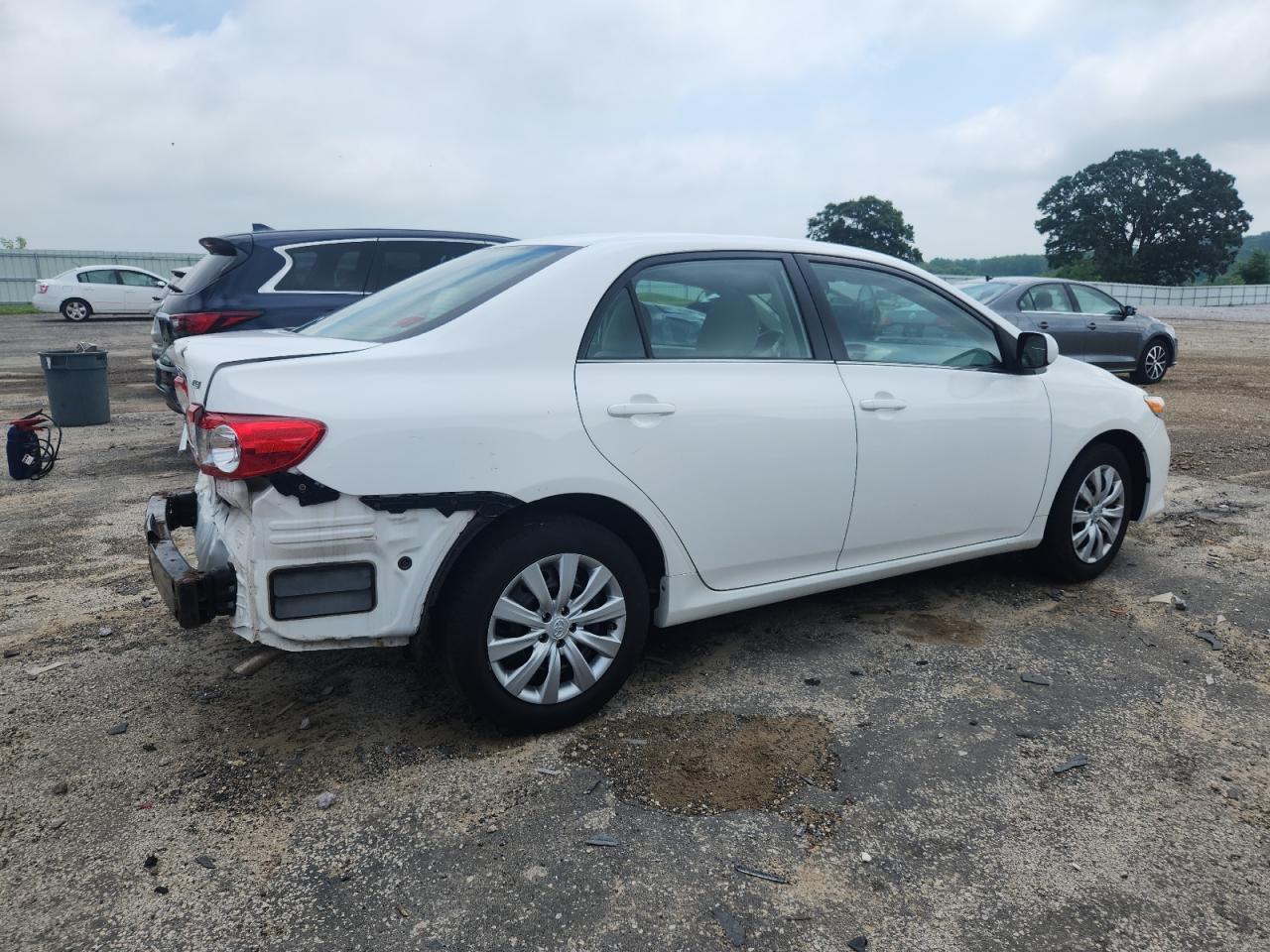 2013 Toyota Corolla Base - Фото 3