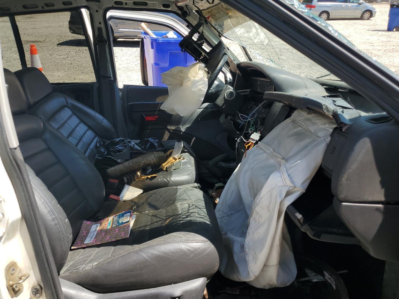 1996 Jeep Grand Cherokee Laredo - Image 7