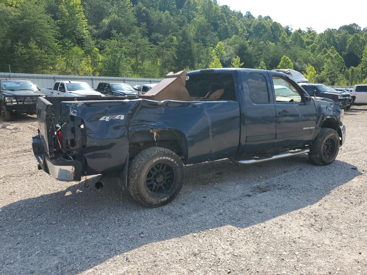 2007 Chevrolet Silverado K2500 Heavy Duty - Фото 3