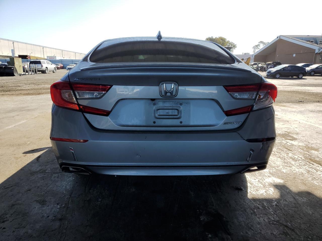 2018 Honda Accord Sport - Image 6