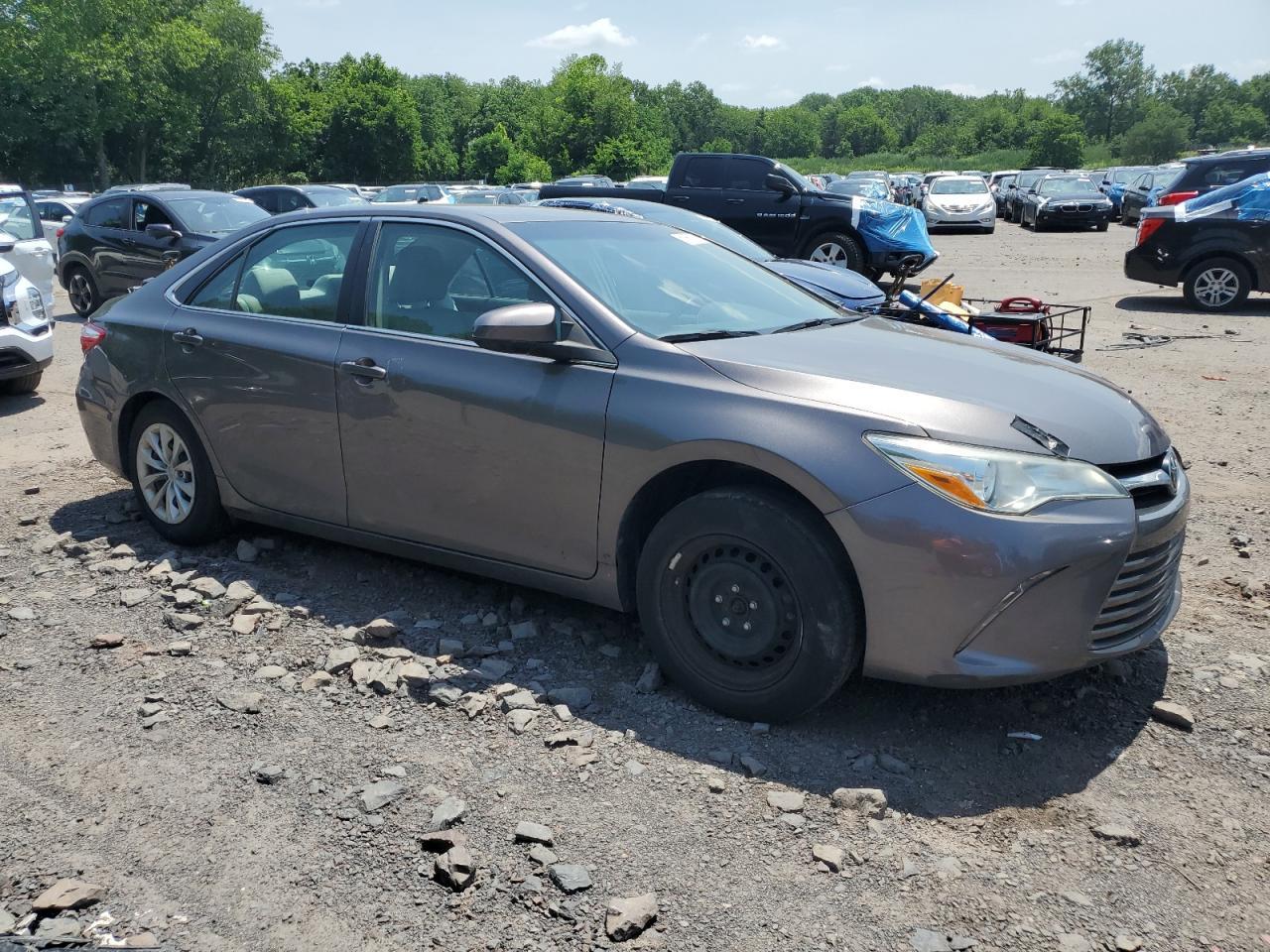 2016 Toyota Camry Le - Фото 4