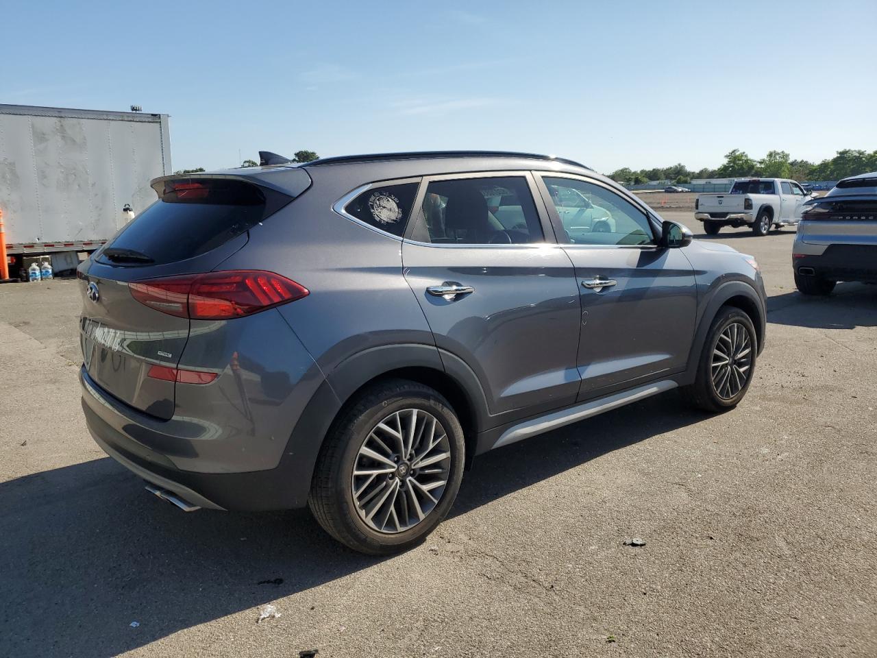 2021 Hyundai Tucson Limited - Фото 3