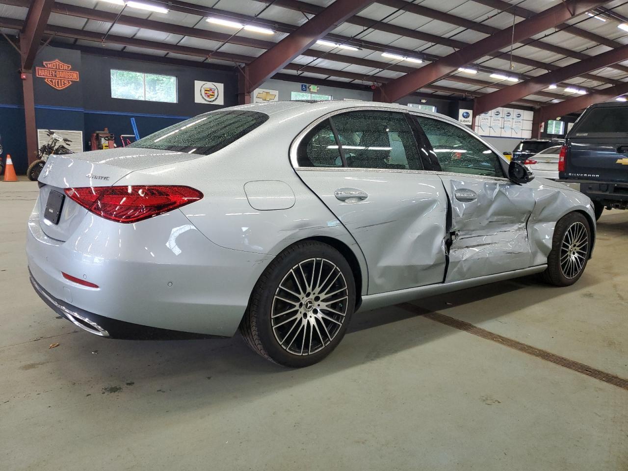 2024 Mercedes-Benz C 300 4Matic - Фото 3
