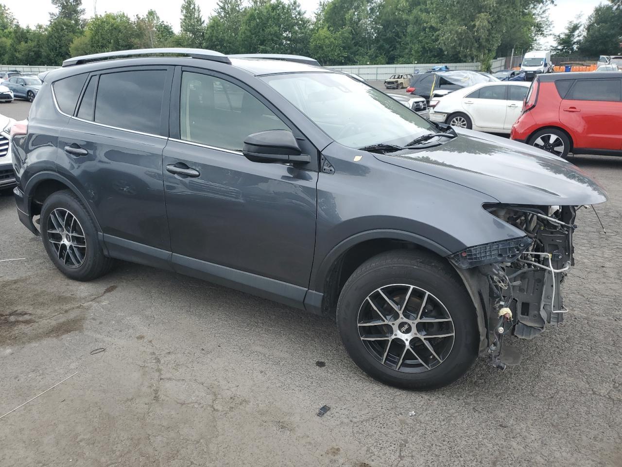 2017 Toyota Rav4 Le - Фото 4