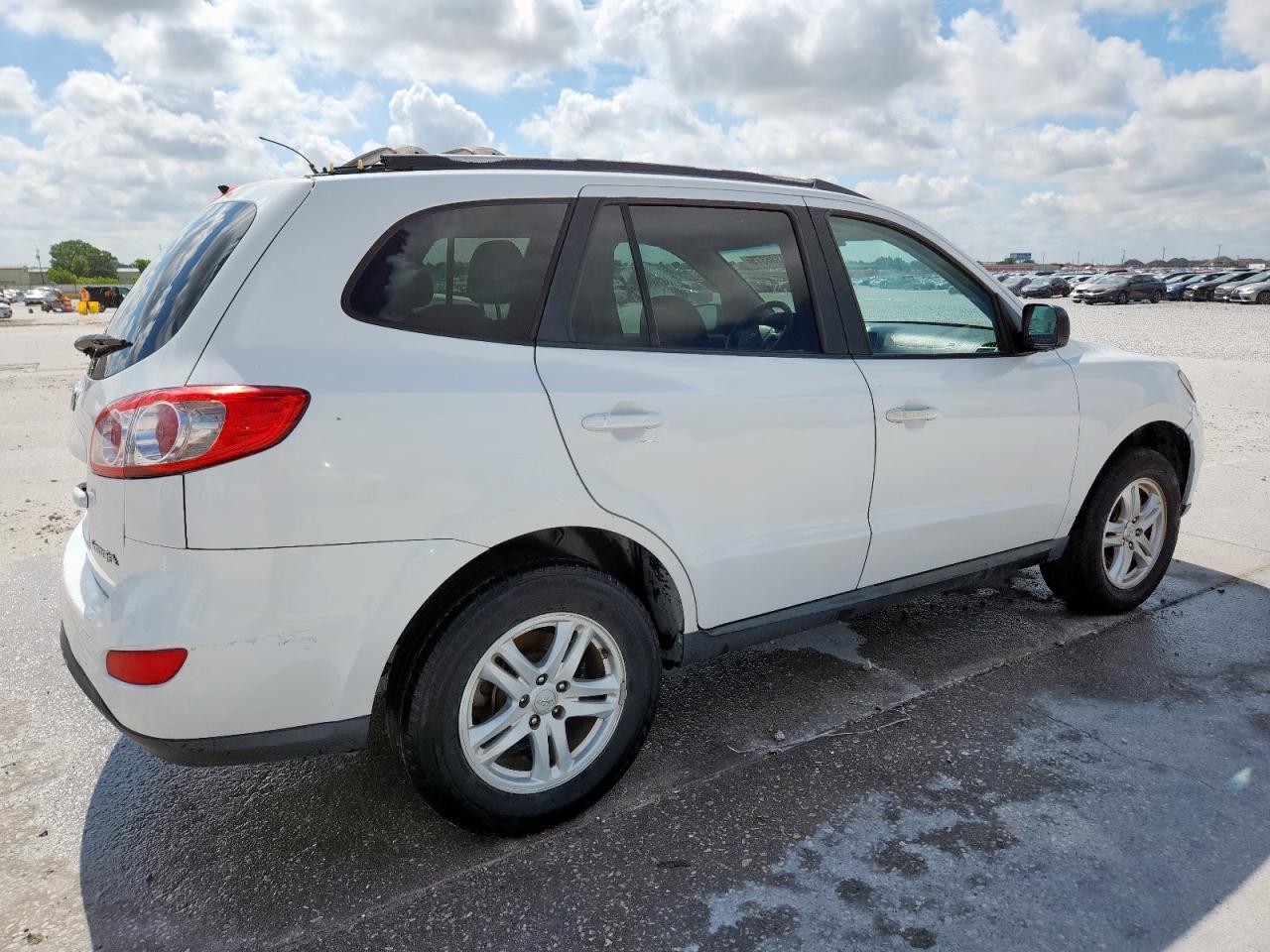 2010 Hyundai Santa Fe Gls - Image 3