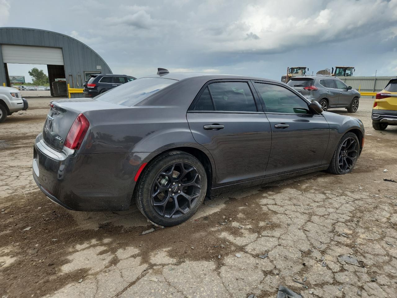 2019 Chrysler 300 S - Image 3