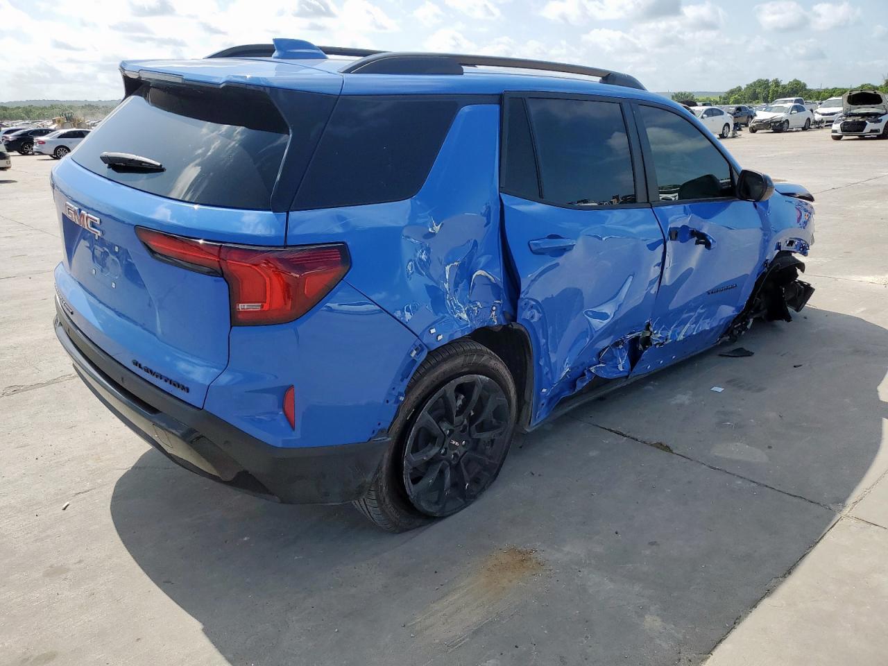 2025 GMC Terrain Elevation - Image 3