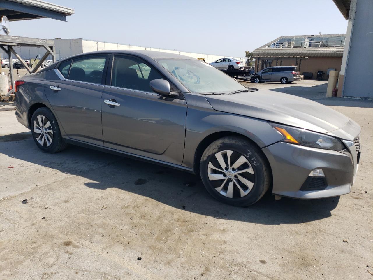 2022 Nissan Altima S - Image 4