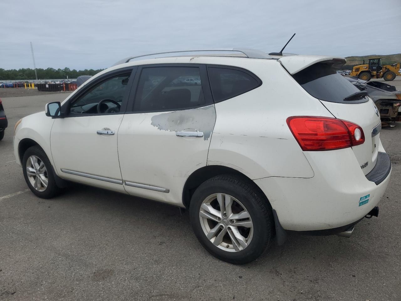2013 Nissan Rogue S - Фото 2