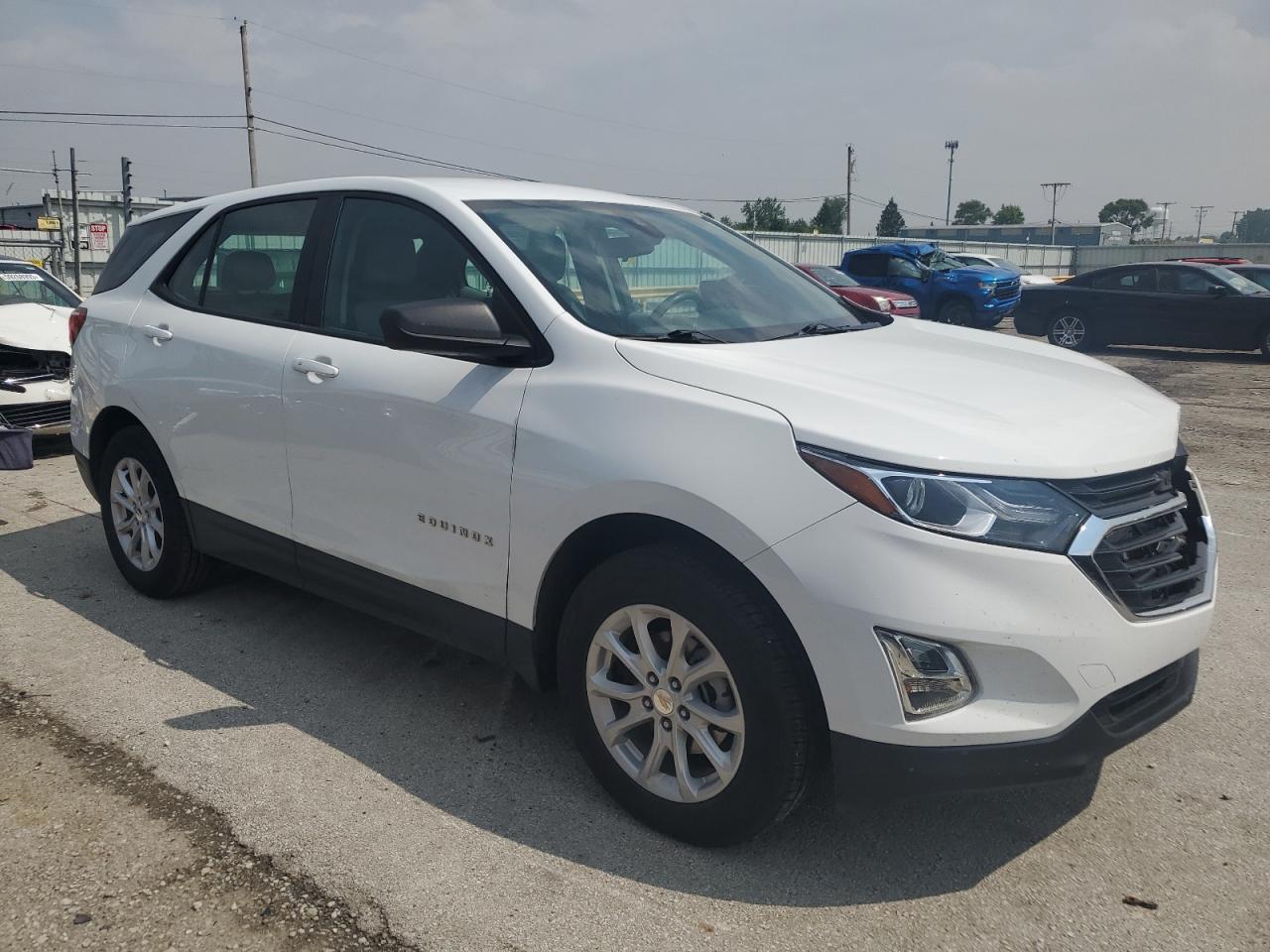 2021 Chevrolet Equinox Ls - Фото 4