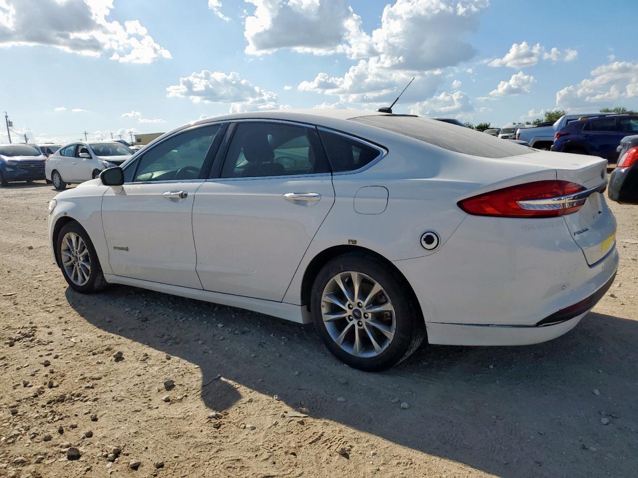 2017 Ford Fusion Se Hybrid - Фото 2