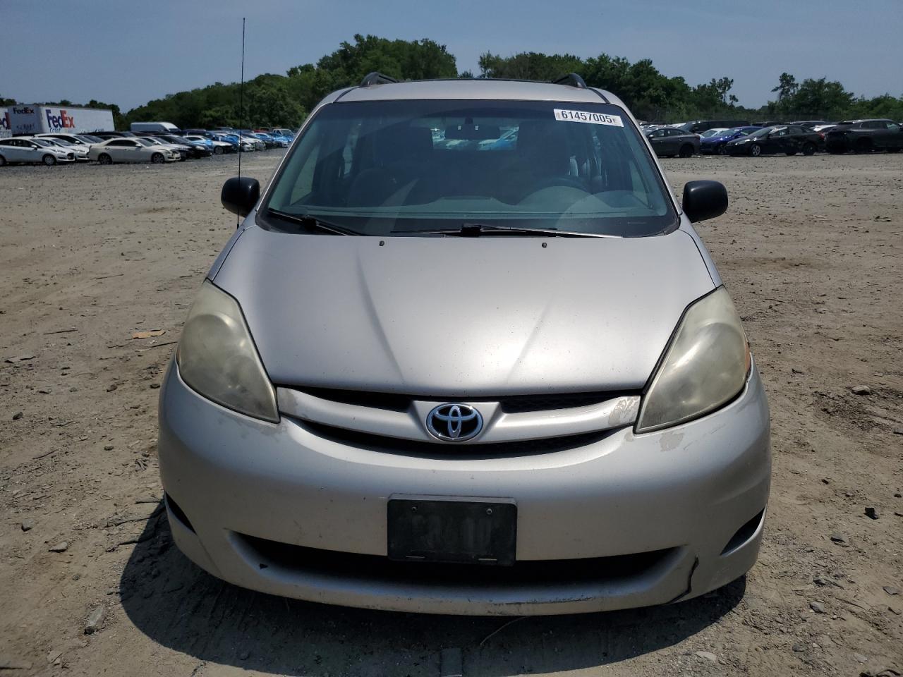 2010 Toyota Sienna Ce - Фото 5