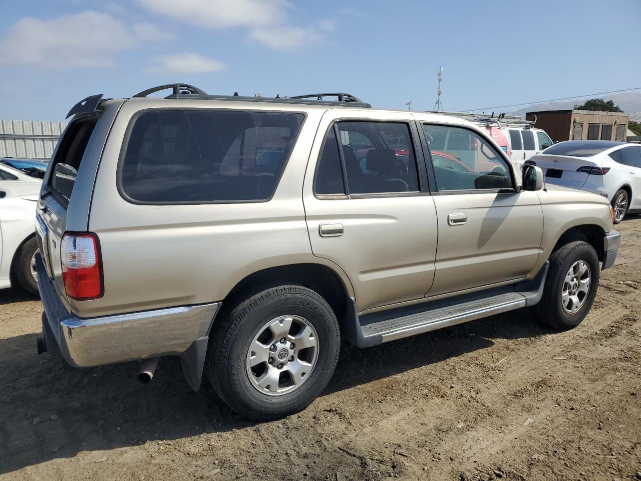 2002 Toyota 4Runner Sr5 - Фото 3