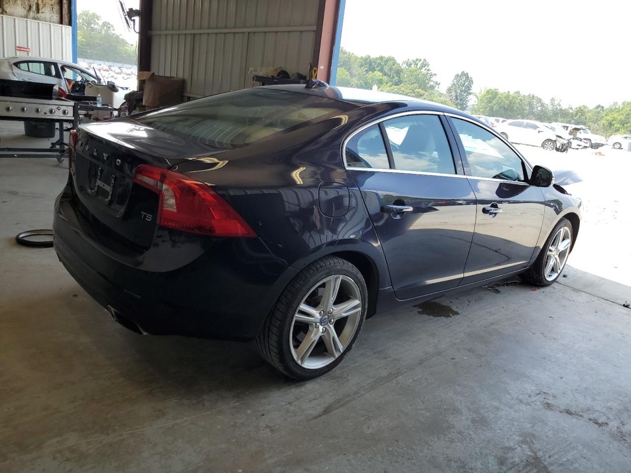 2016 Volvo S60 Premier - Фото 3