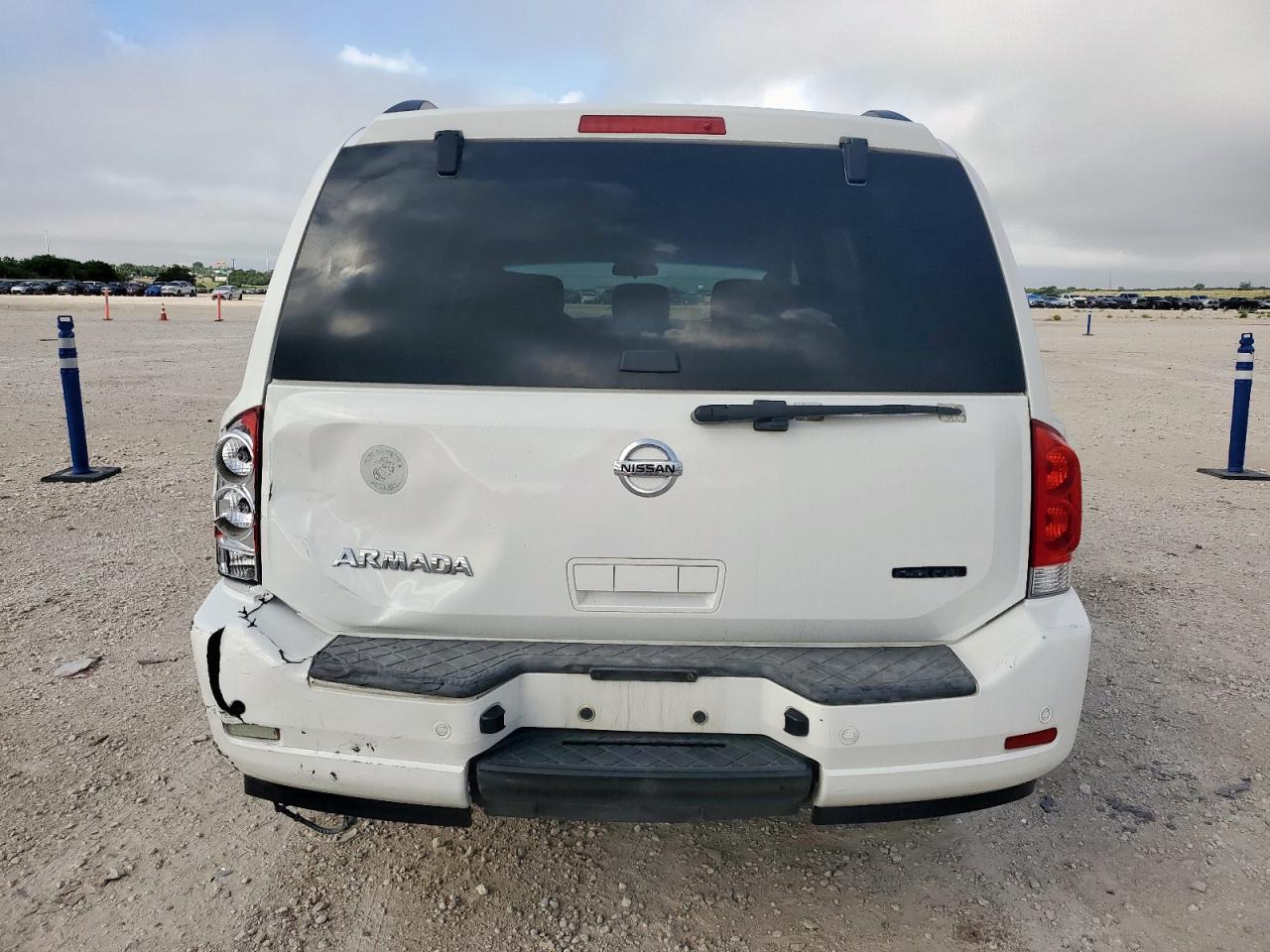 2011 Nissan Armada Sv - Фото 6