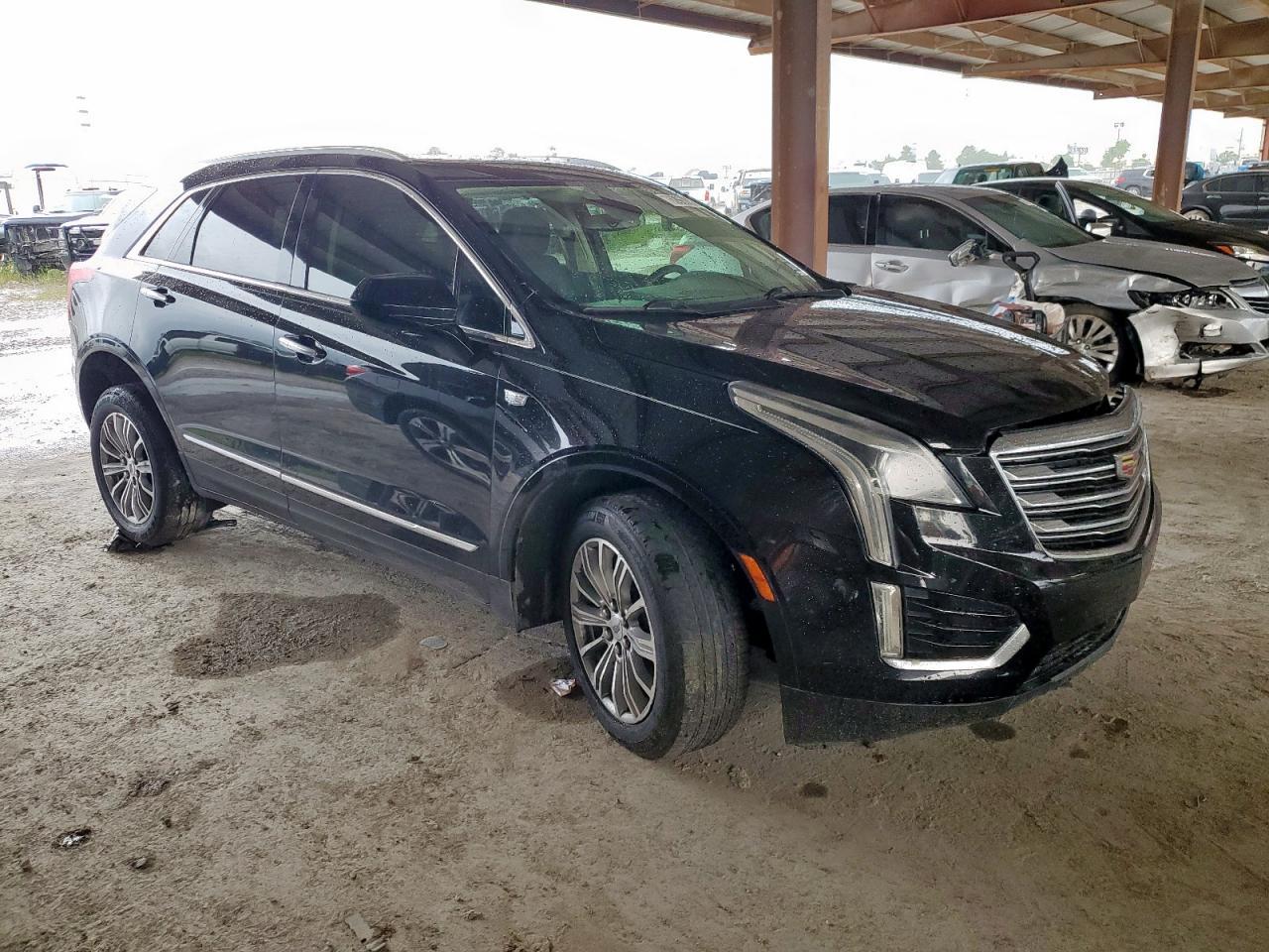 2017 Cadillac Xt5 Luxury - Image 4