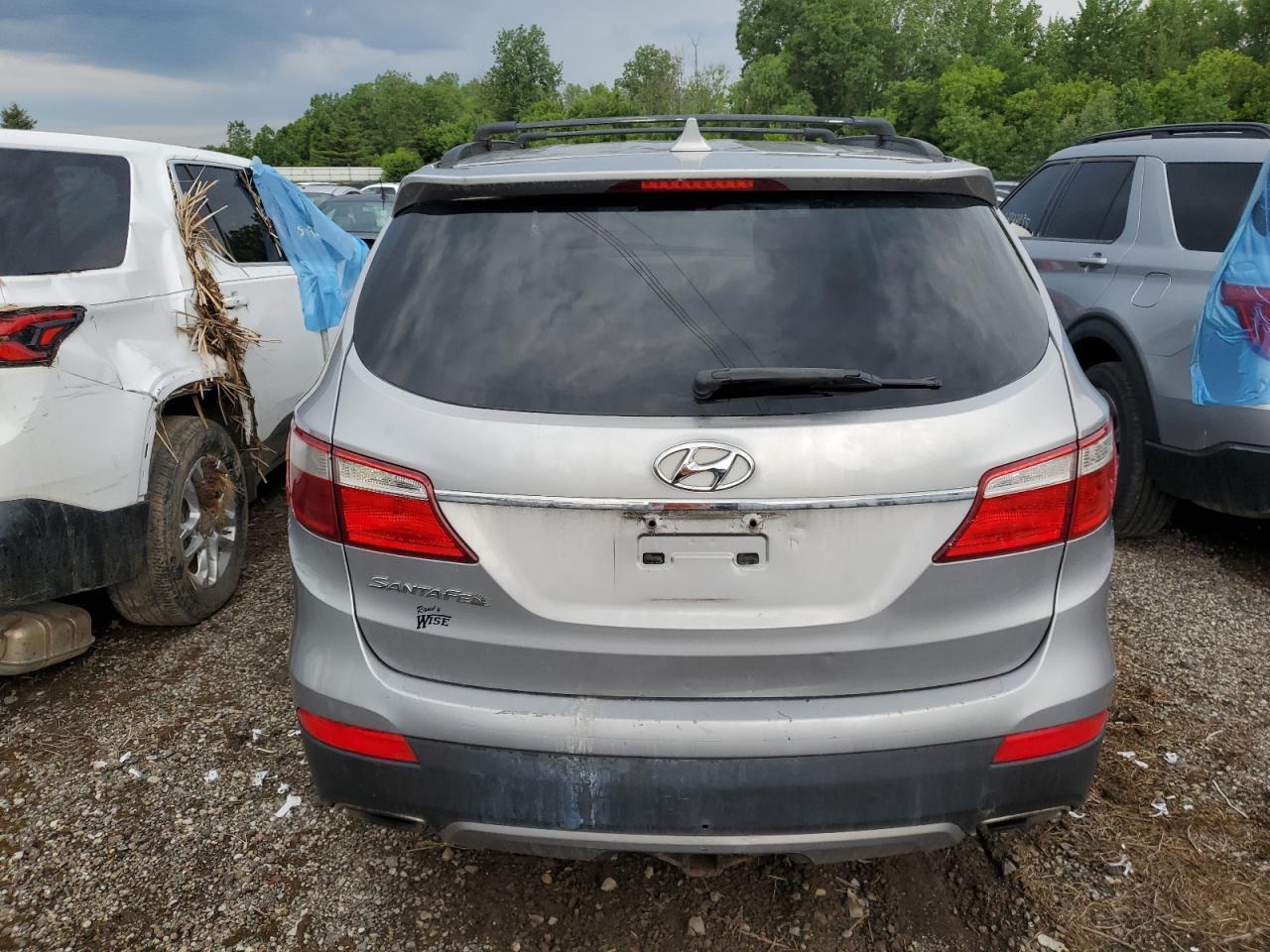 2013 Hyundai Santa Fe Gls - Image 6