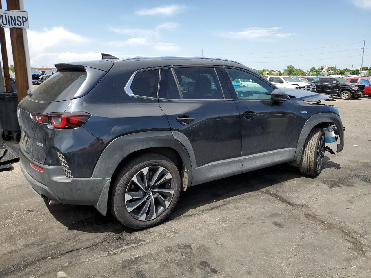 2025 Mazda Cx-50 Premium Plus - Image 3