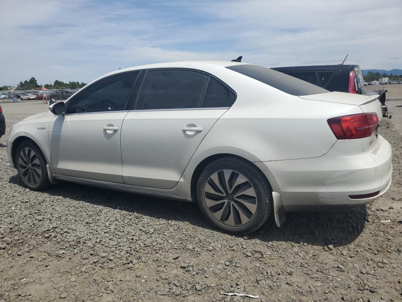 2016 Volkswagen Jetta Hybrid - Фото 2