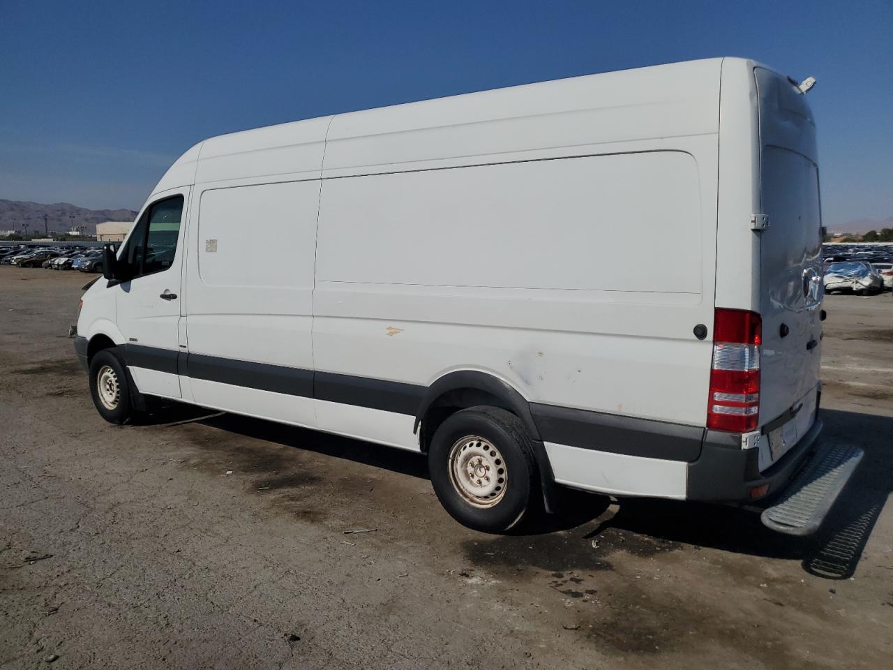 2012 Mercedes-Benz Sprinter 2500 - Фото 2