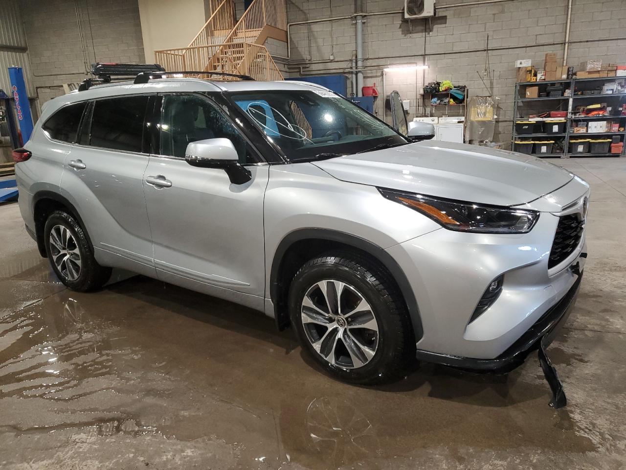 2021 Toyota Highlander Xle - Фото 4