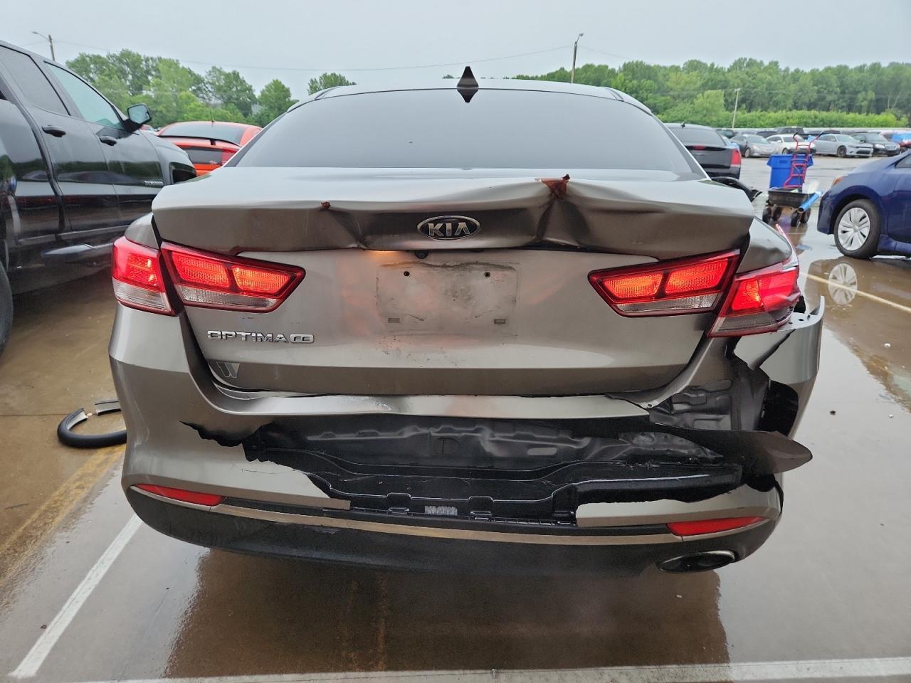 2017 Kia Optima Lx - Фото 6