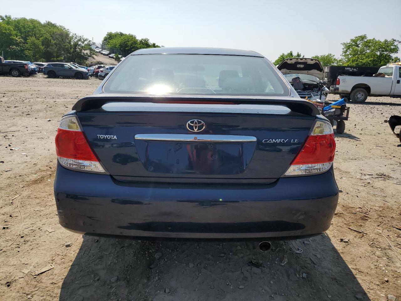 2005 Toyota Camry Le - Фото 6