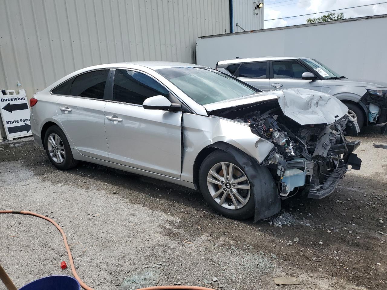 2017 Hyundai Sonata Se - Фото 4