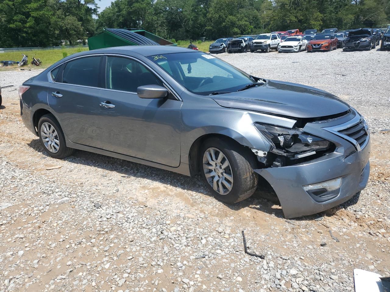 2015 Nissan Altima 2.5 - Image 4