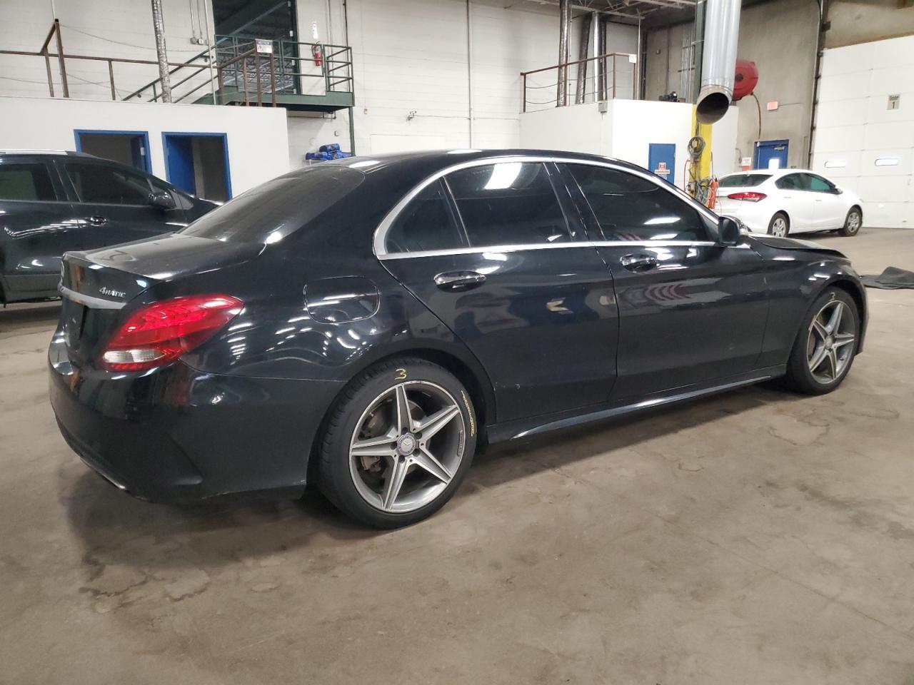2015 Mercedes-Benz C 300 4Matic - Фото 3