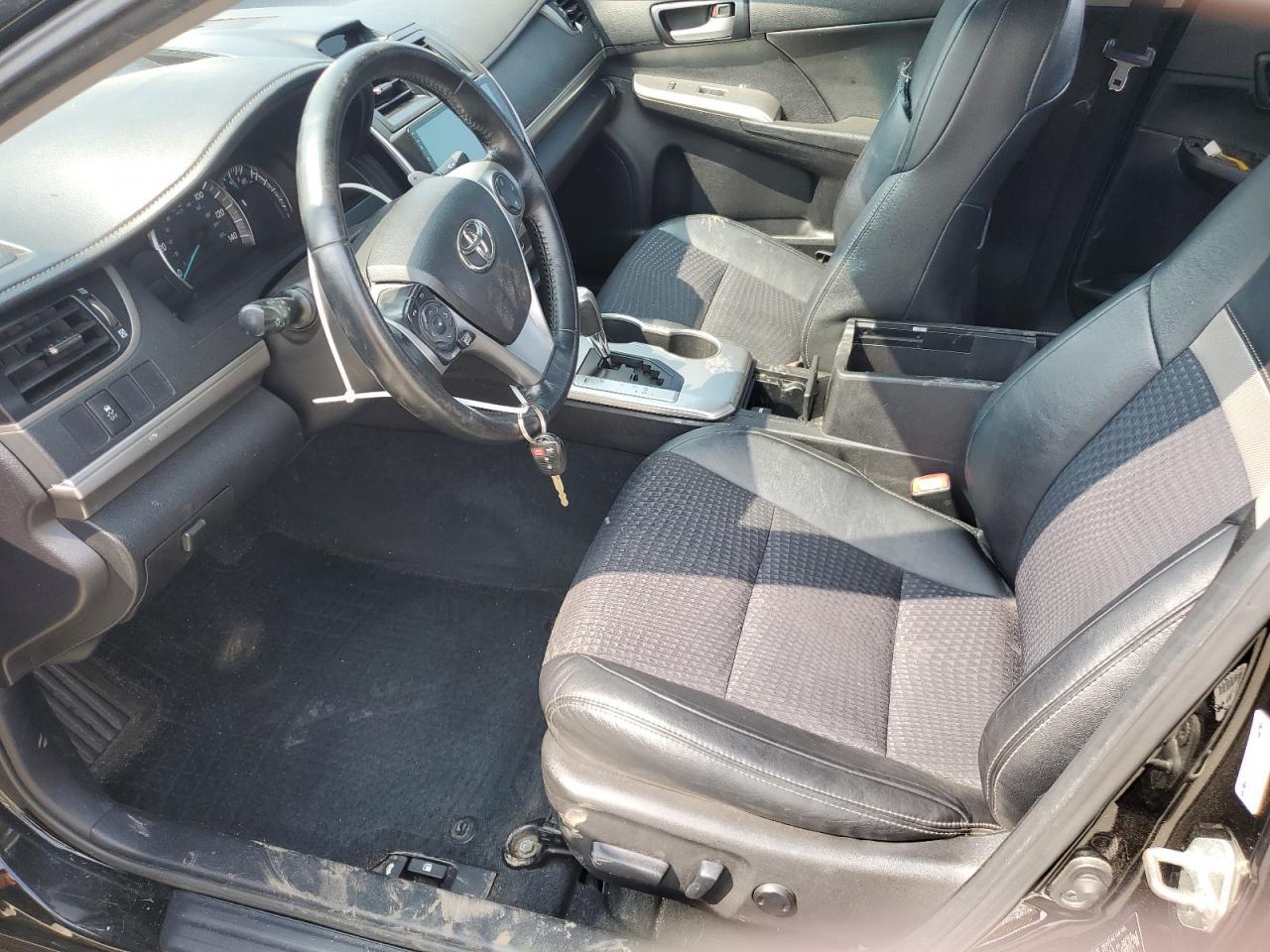 2014 Toyota Camry L - Image 7